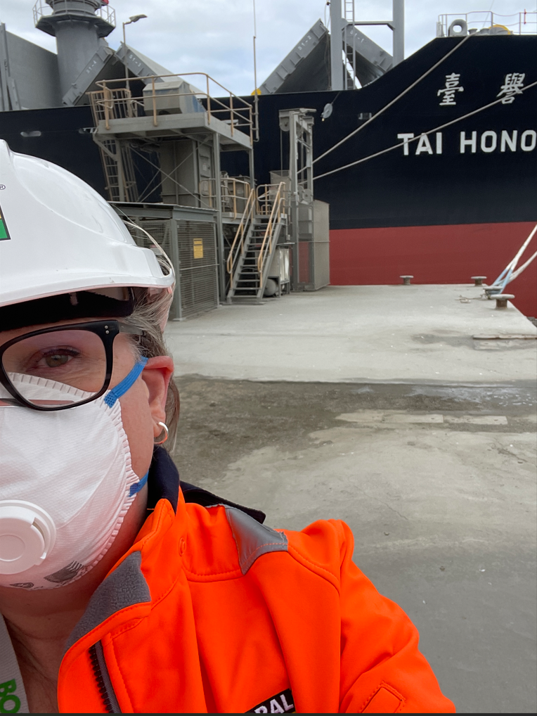 Eliza O'Day with ship at Port Melbourne