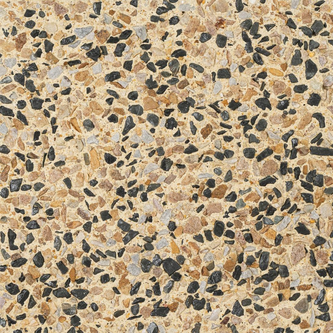 Country Gold – Exposé® exposed aggregate concrete in rich golden tone with natural aggregates, ideal for driveways, patios and paths