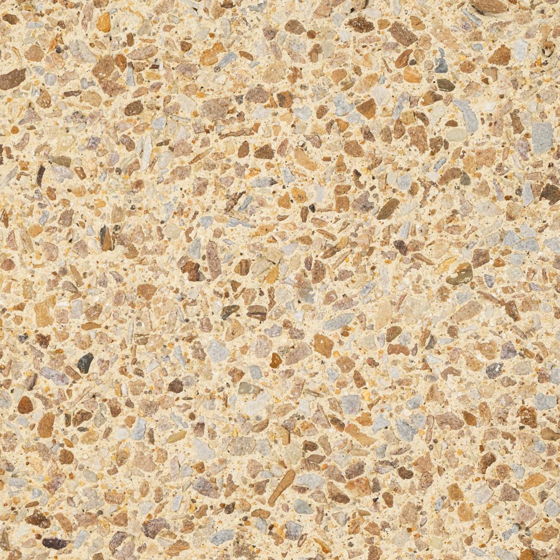 Honey – Exposé® exposed aggregate concrete in warm golden beige tone with natural aggregates, ideal for driveways, patios and paths
